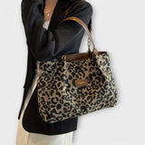 Structured Shoulder Bag | Minimalist Design for Modern Professionals